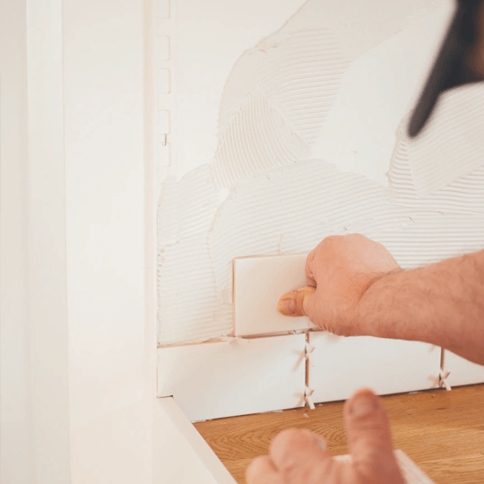 How To Tile A Small Bathroom To Make It Look Bigger