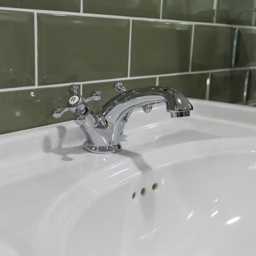 Eliseo Ricci Traditional English Balmoral Basin Mixer (1906)