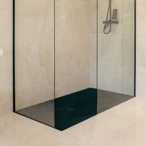 Nuie Pearlstone 1600 x 900mm Slate Rectangular Shower Tray - Black (16371)