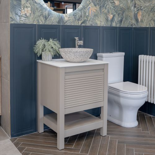 Josef Martin Roxbury 600mm Reeded Washstand & Glacier White Worktop - Sand
