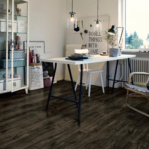 Pergo Premium Click Modern Plank Vinyl Flooring - 2.22sqm per pack - Black City Oak (3354)